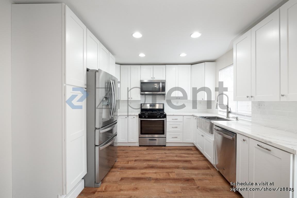 4709 Lanai Way - Photo 5 of 17