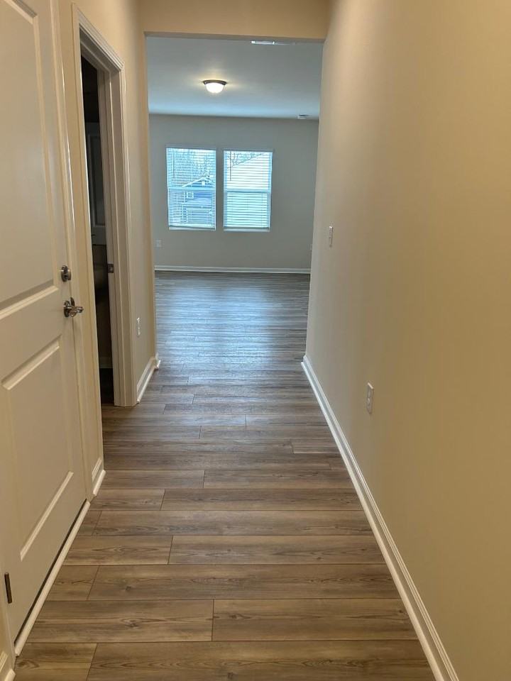 1616 Laforce Cv - Photo 3 of 11