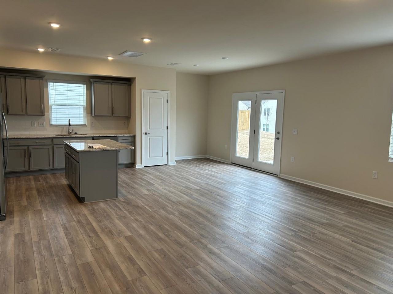 1616 Laforce Cv - Photo 5 of 11