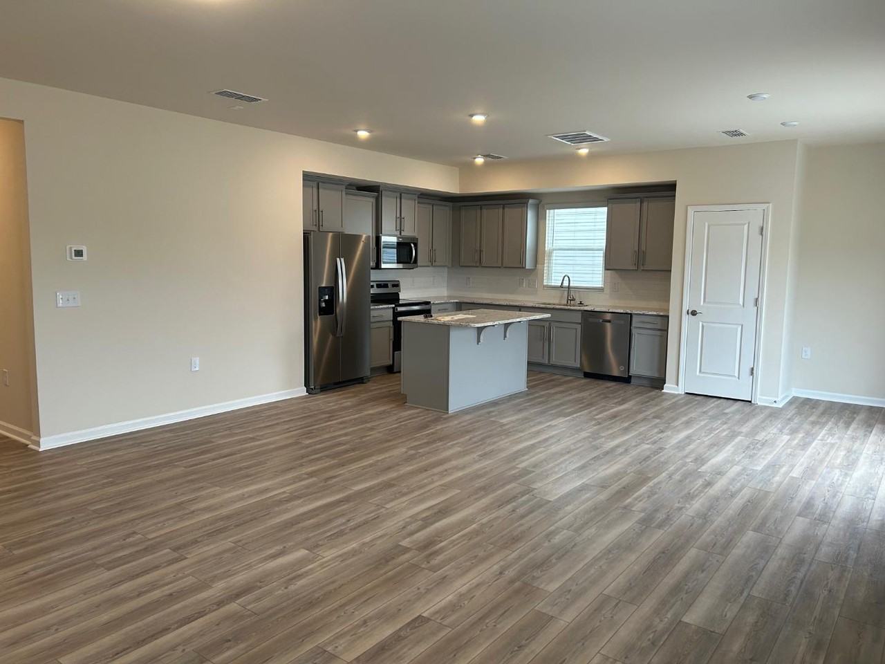 1616 Laforce Cv - Photo 6 of 11