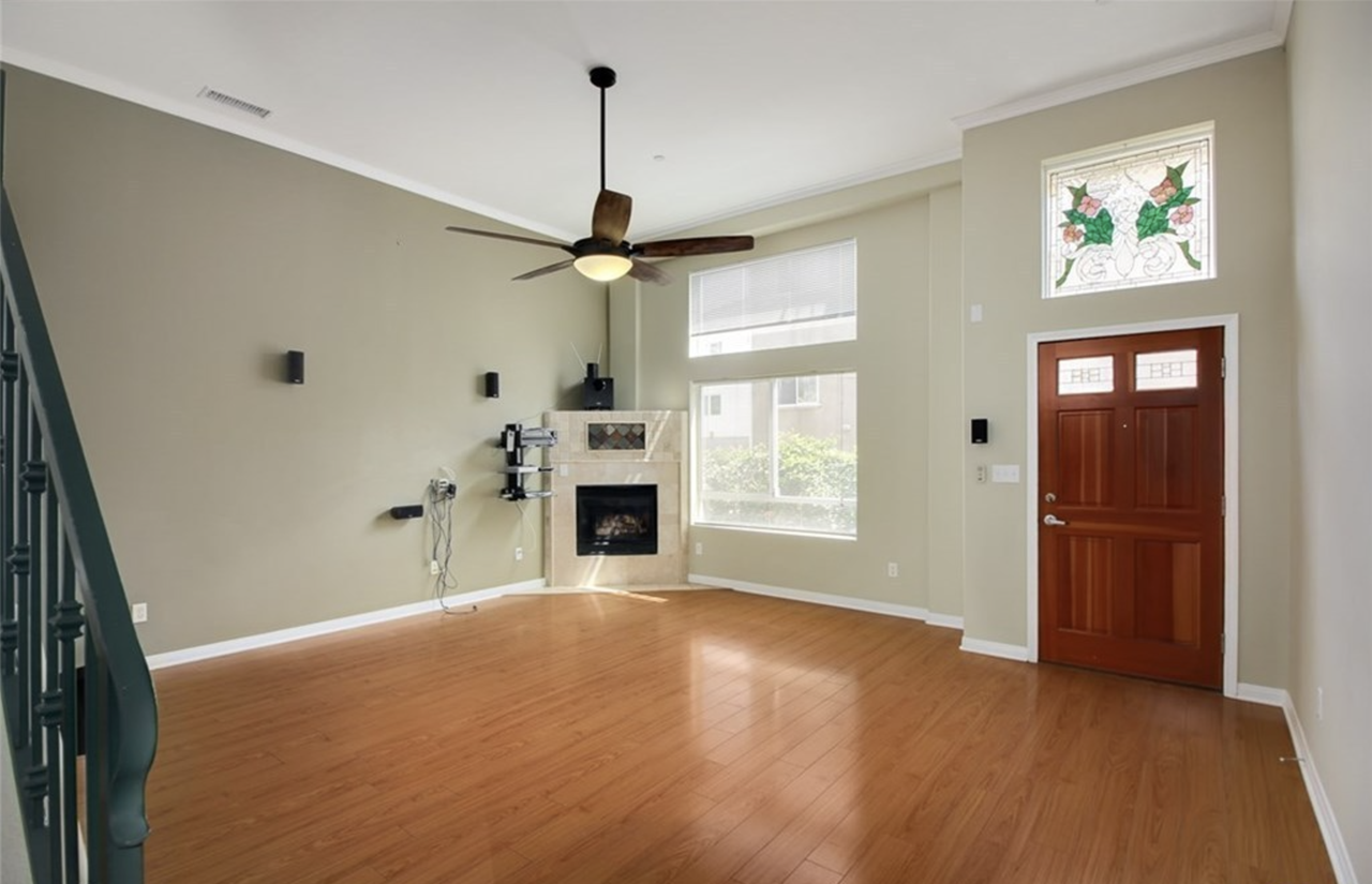 12368 Osborne St #9 - Photo 4 of 10