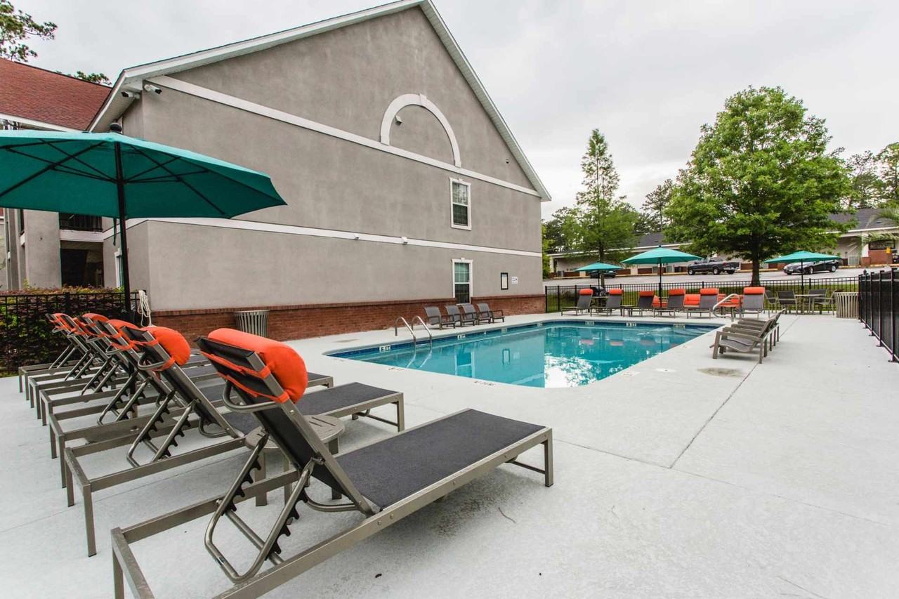 The Gates at Valdosta Student Housing - Photo 6 of 10