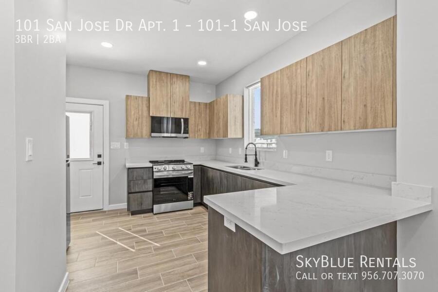 101 San Jose Apt 1 - Photo 2 of 14