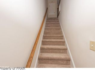 611 Lumberly Ln - Photo 4 of 9