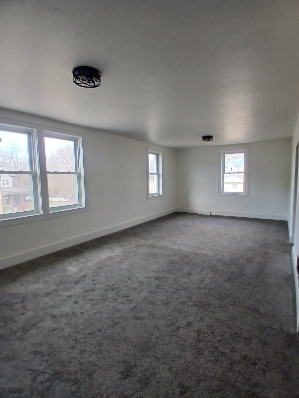 994 Freeport Rd #1 - Photo 2 of 16