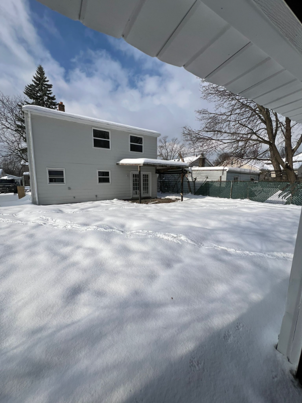 1251 E 360th St ##Oh - Photo 2 of 14