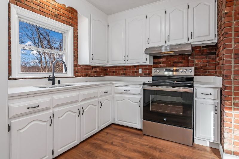 11 Tewksbury St - Photo 2 of 6