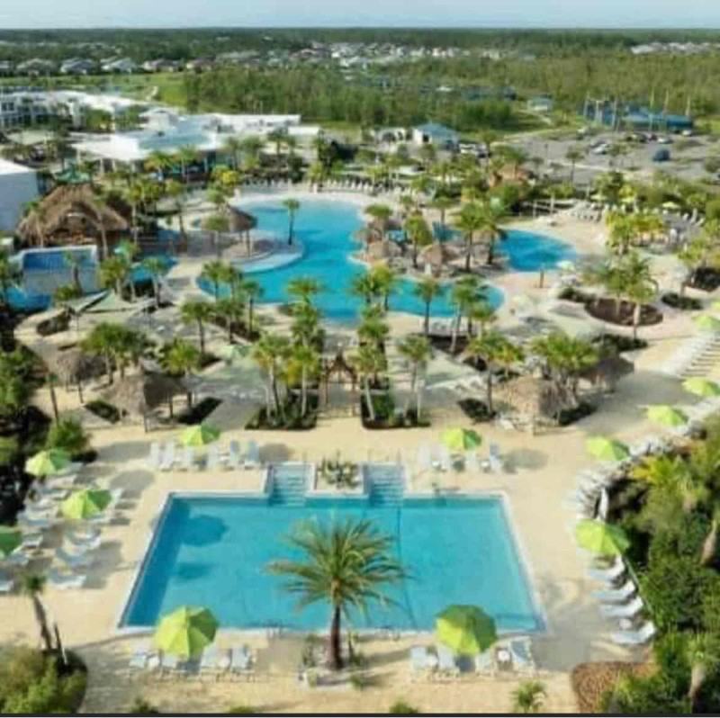 270 Coral Reef Way - Photo 3 of 40