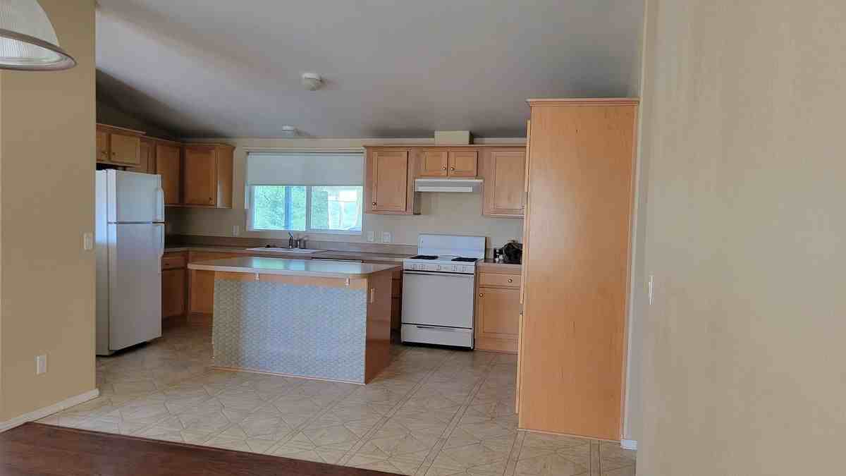 59680 Harma Pl - Photo 3 of 7