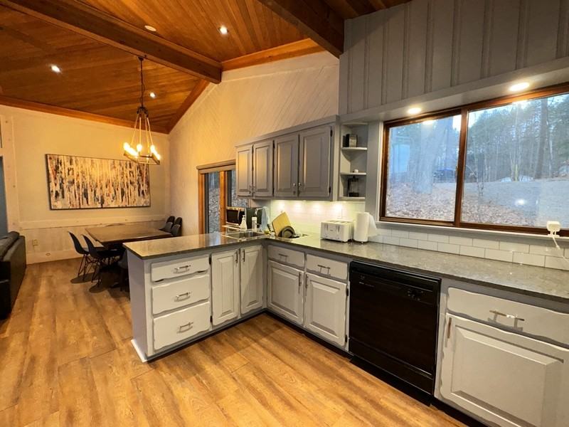 5 Timcourt Drive - Photo 3 of 39