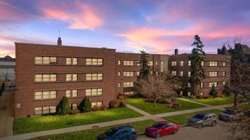 featured image of 550 Parkview Dr