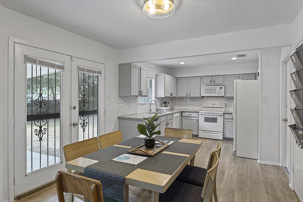 Magic Oaks & New World Dr #2D - Photo 7 of 24