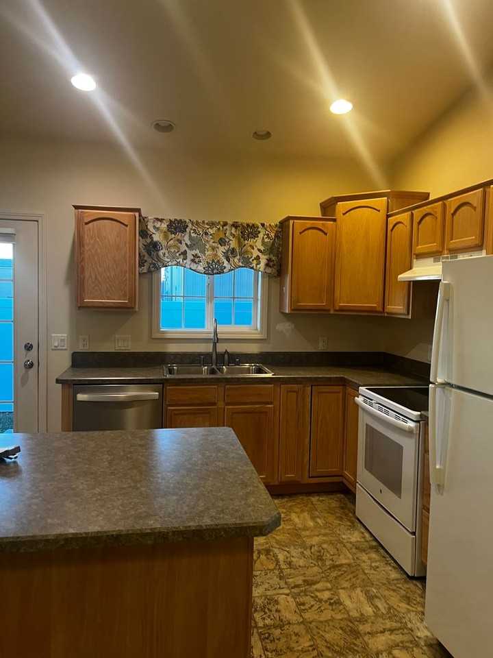 3142 New Hope Dr - Photo 2 of 20