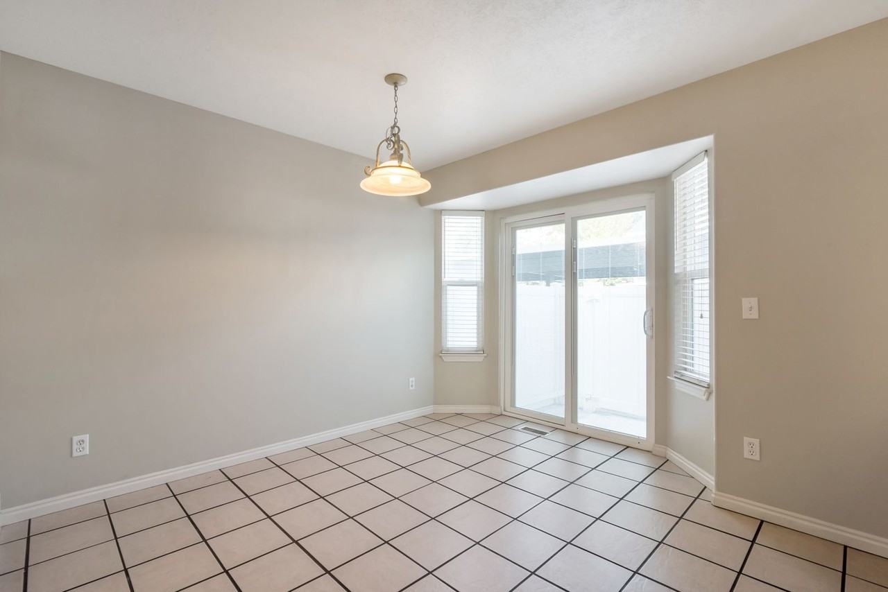 1338 S 1440 E - Photo 7 of 20