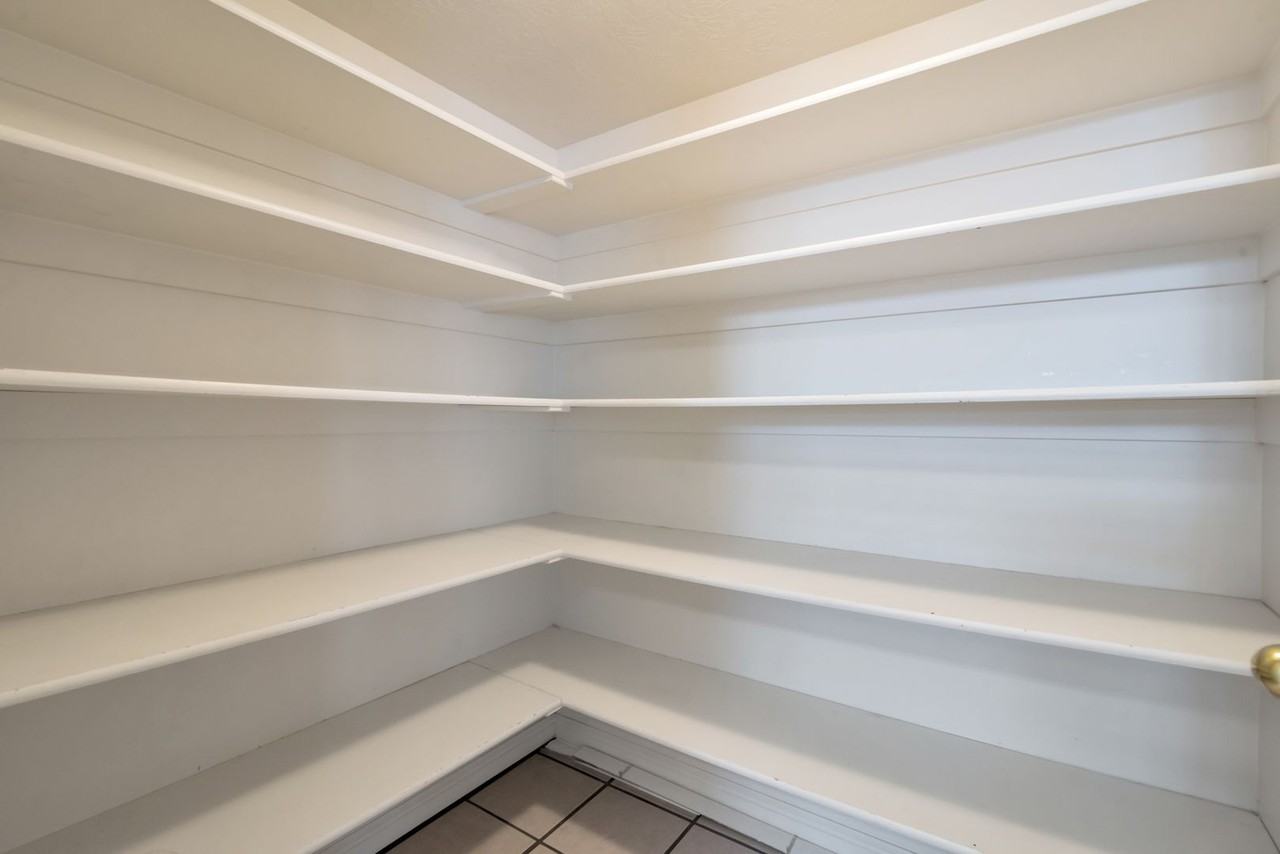 1338 S 1440 E - Photo 5 of 20