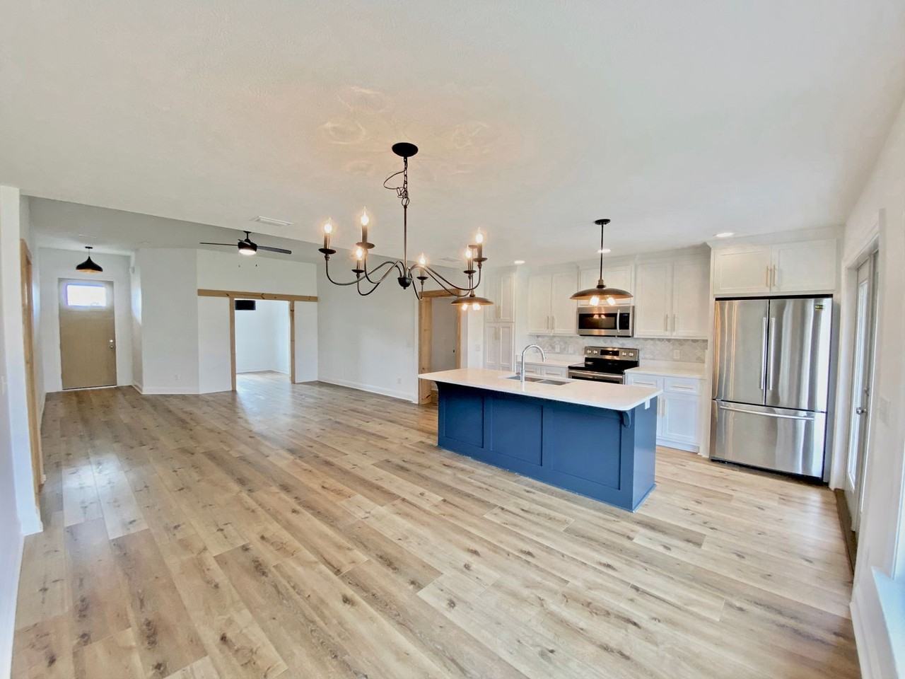 3630 Cedar Park Dr - Photo 3 of 11