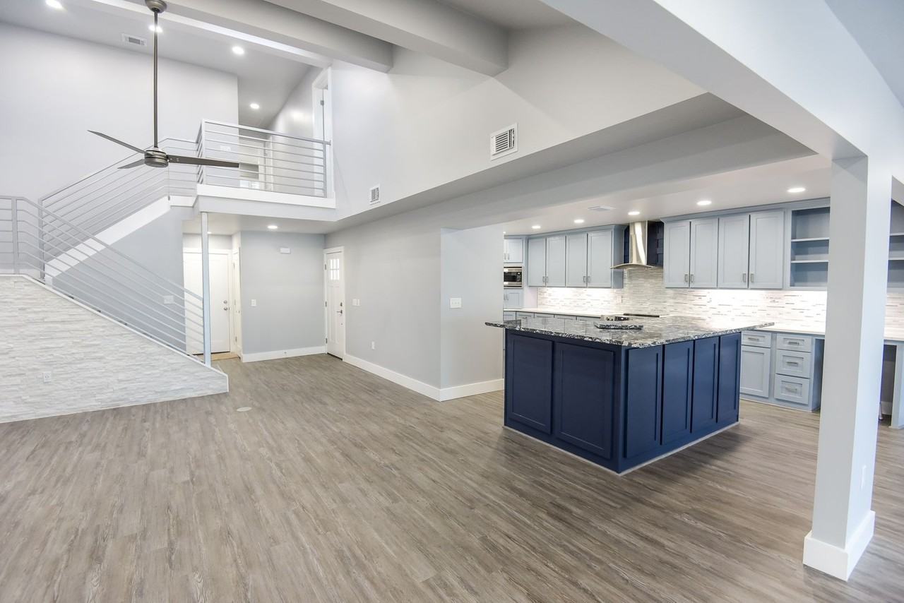 1285 Capri Drive - Photo 2 of 5