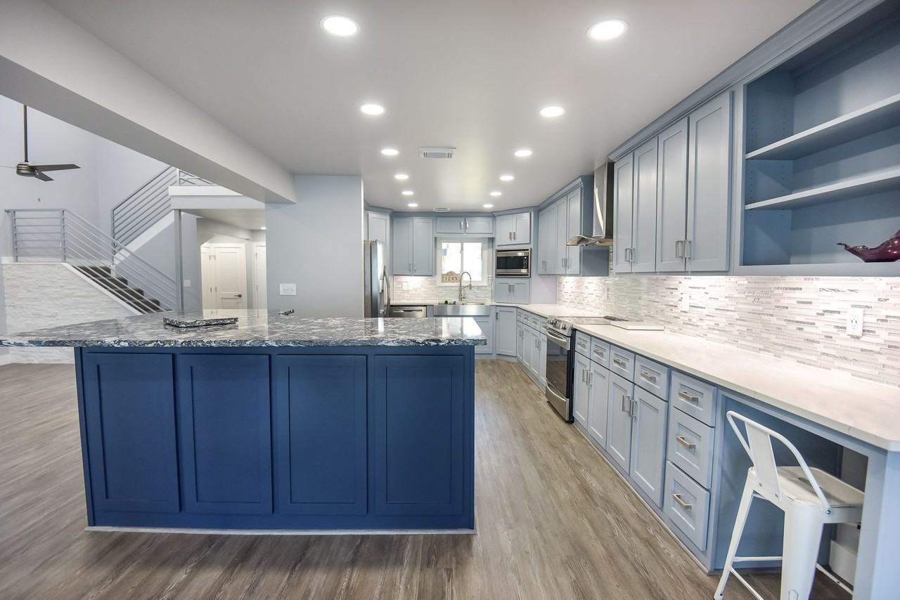 1285 Capri Drive - Photo 3 of 5