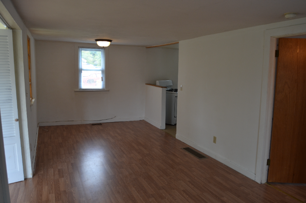 234 Richfield Blvd - Photo 2 of 16
