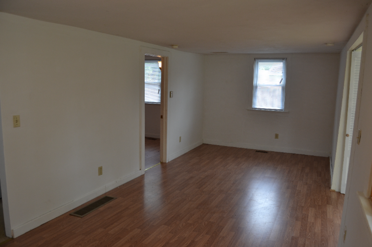 234 Richfield Blvd - Photo 3 of 16