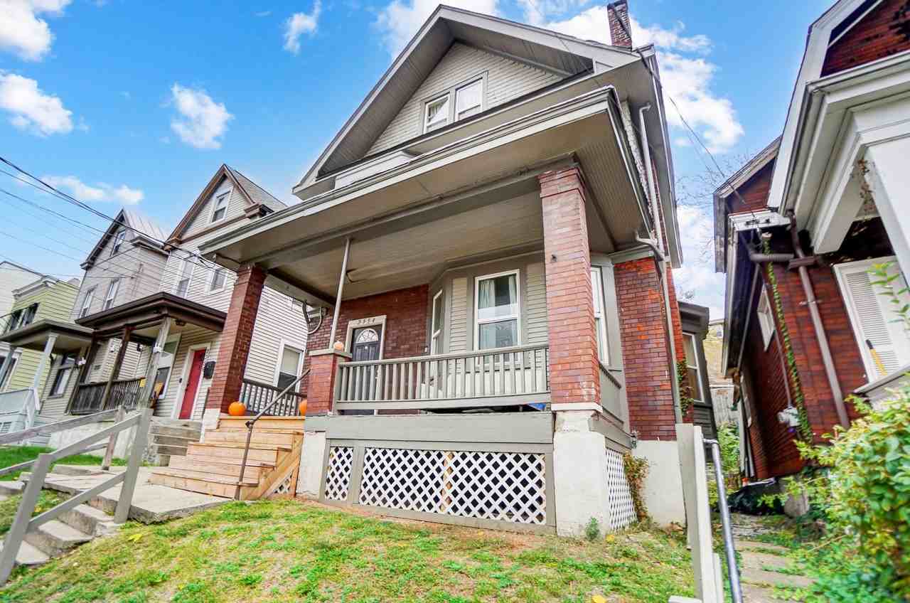 2354 Flora St - Photo 2 of 39