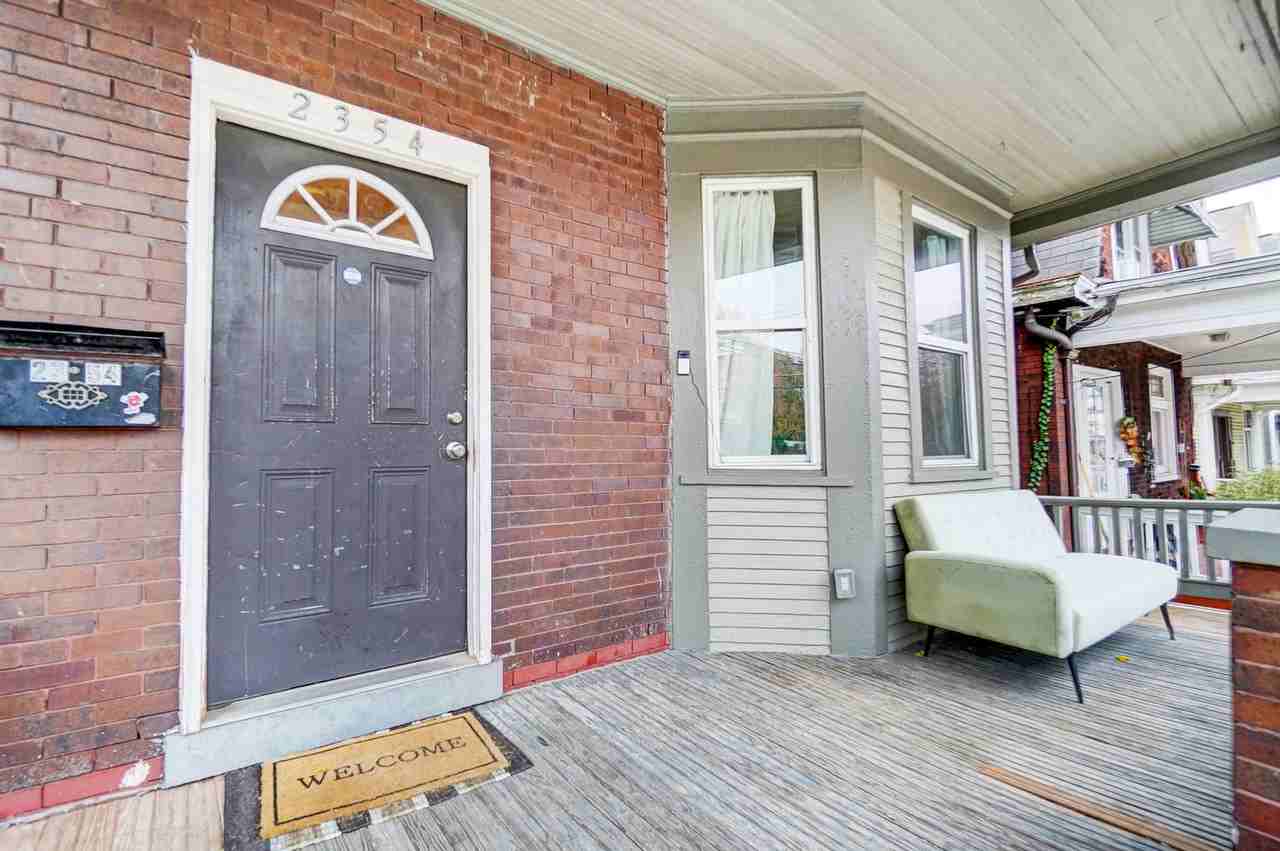 2354 Flora St - Photo 3 of 39