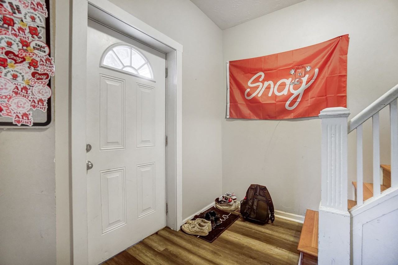 2354 Flora St - Photo 5 of 39