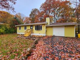 featured image of 39 Mountain Dr