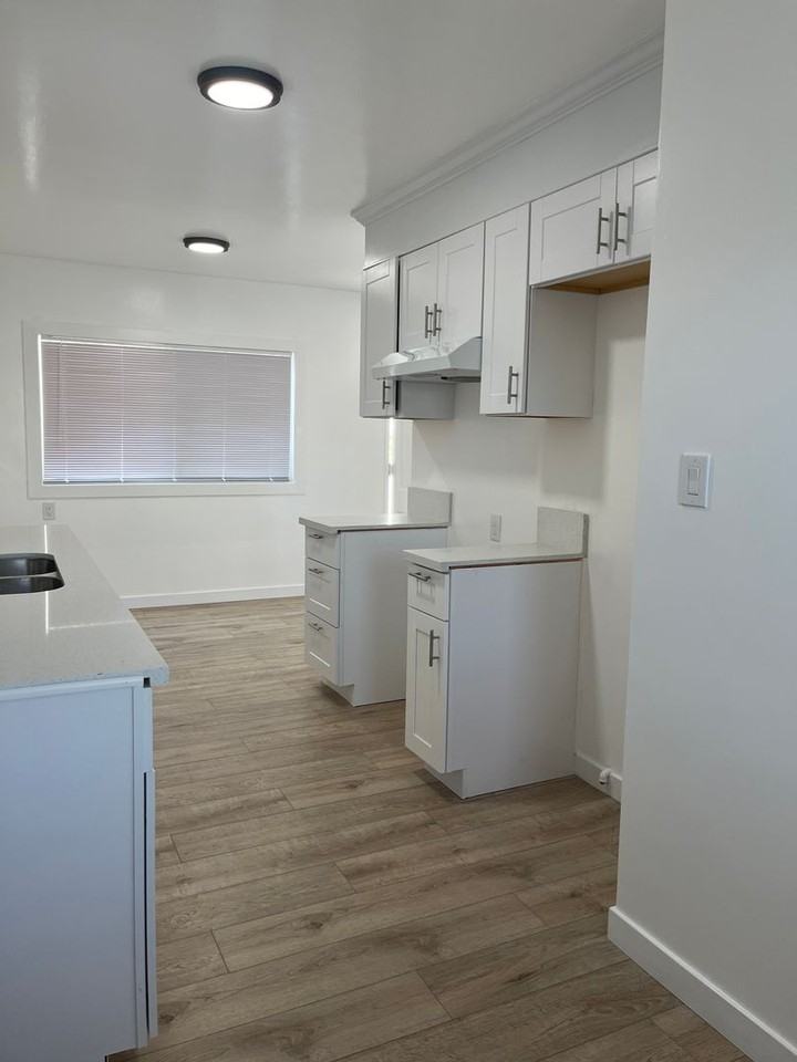 820-822 S. Osage Ave - Photo 2 of 33