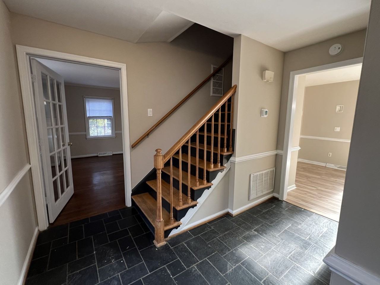 413 Pin Oak Rd - Photo 3 of 21