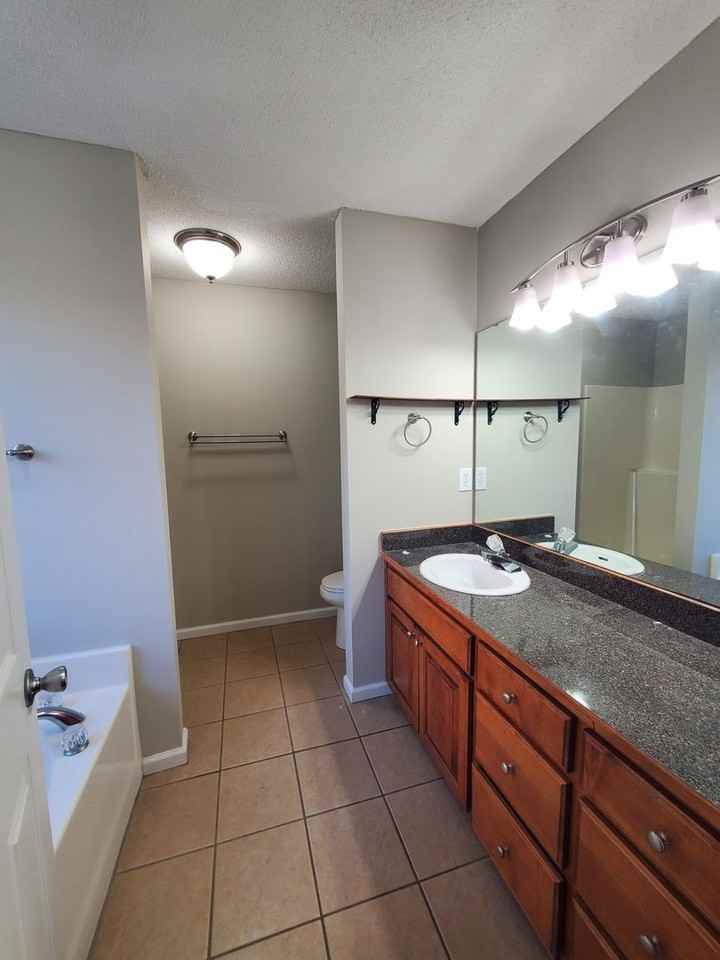 4350 Sandy Springs Dr - Photo 7 of 11