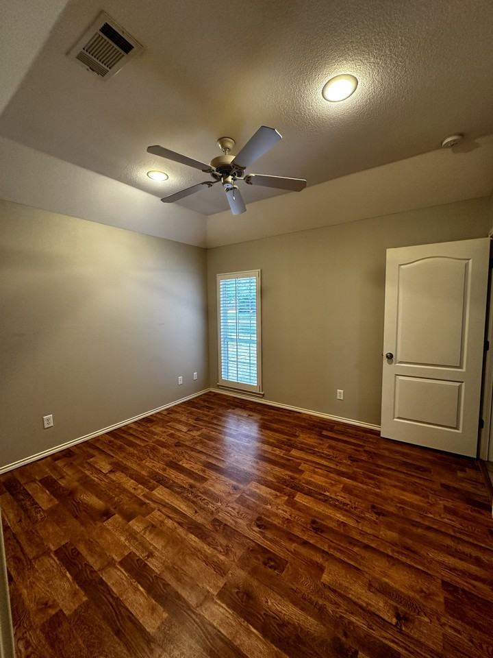 3105 Southridge Ct #NA - Photo 5 of 15