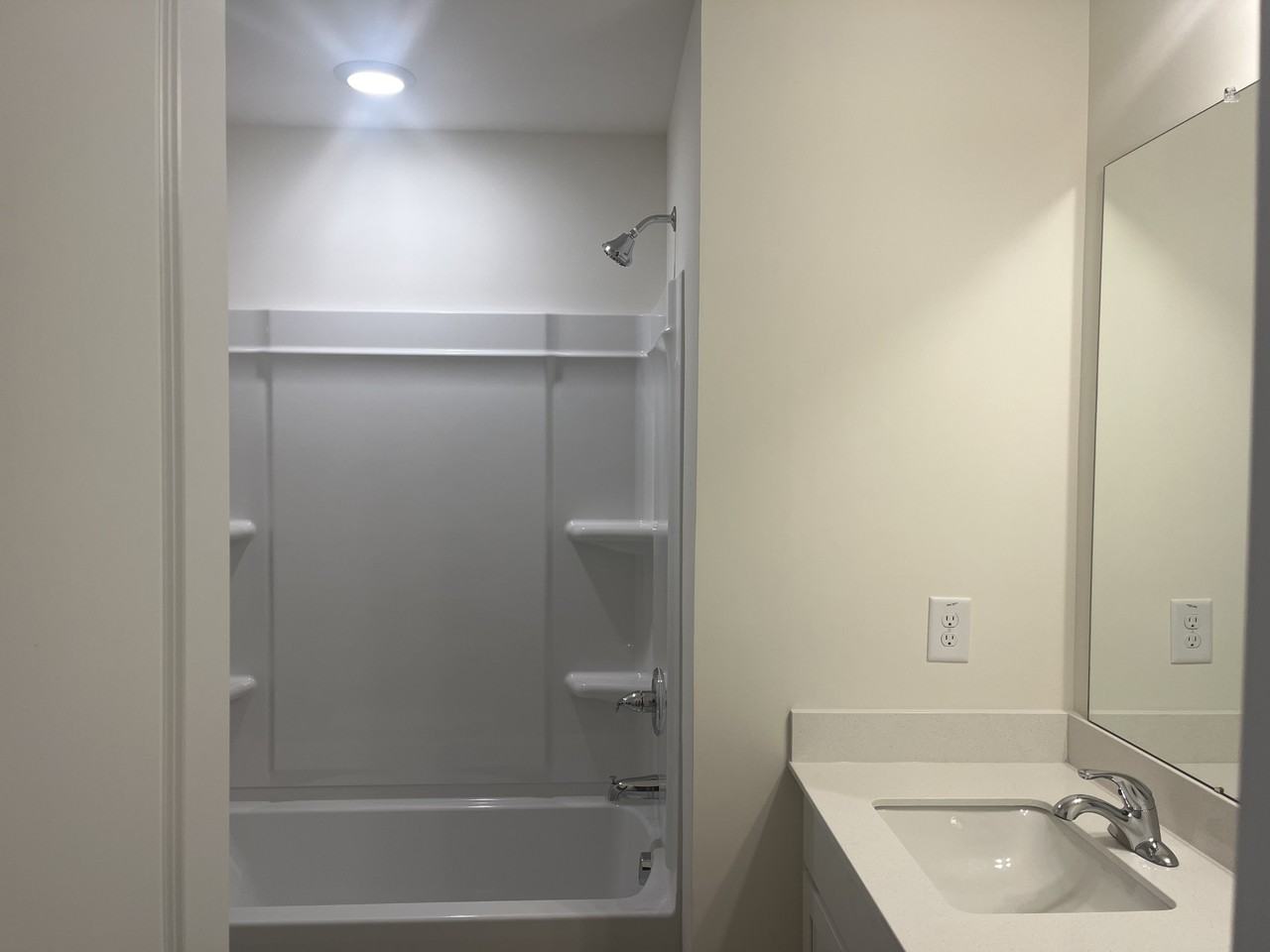 24 Lavender Ln #24 - Photo 5 of 18