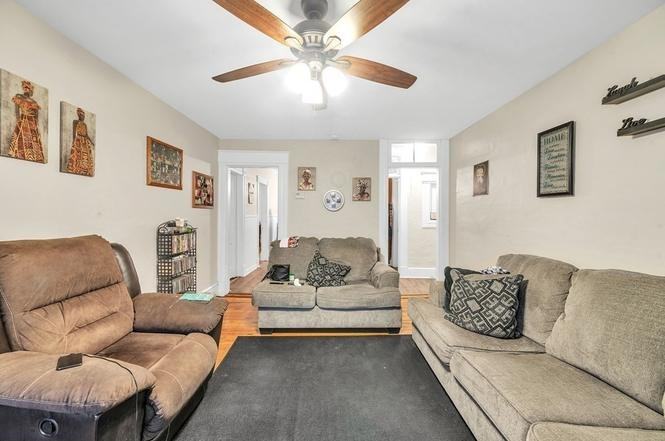 649 S Summer St #3R - Photo 3 of 10