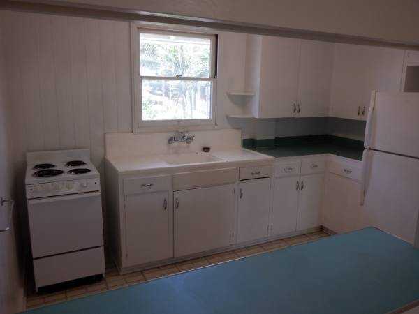 1612 Anapuni St #E - Photo 5 of 7