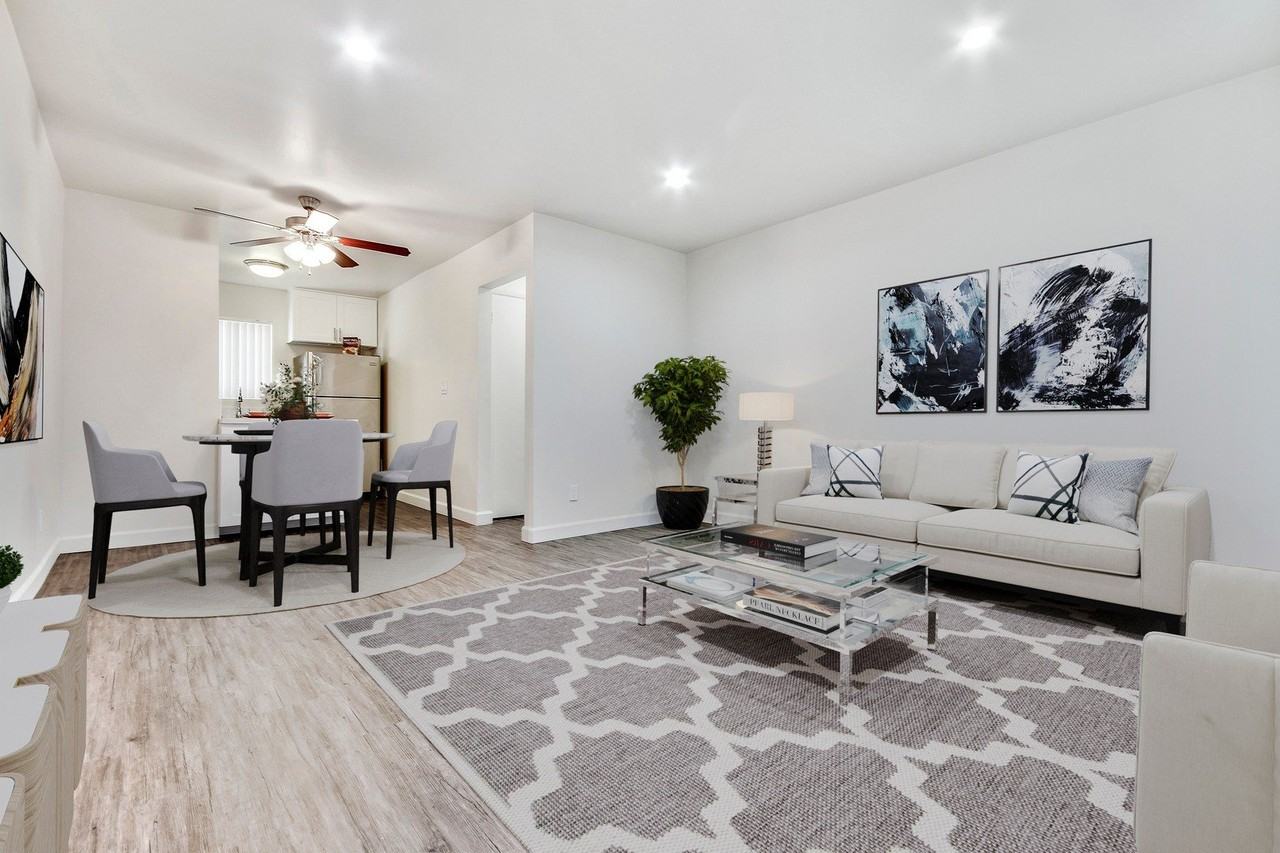 Aqua North - Photo 4 of 65