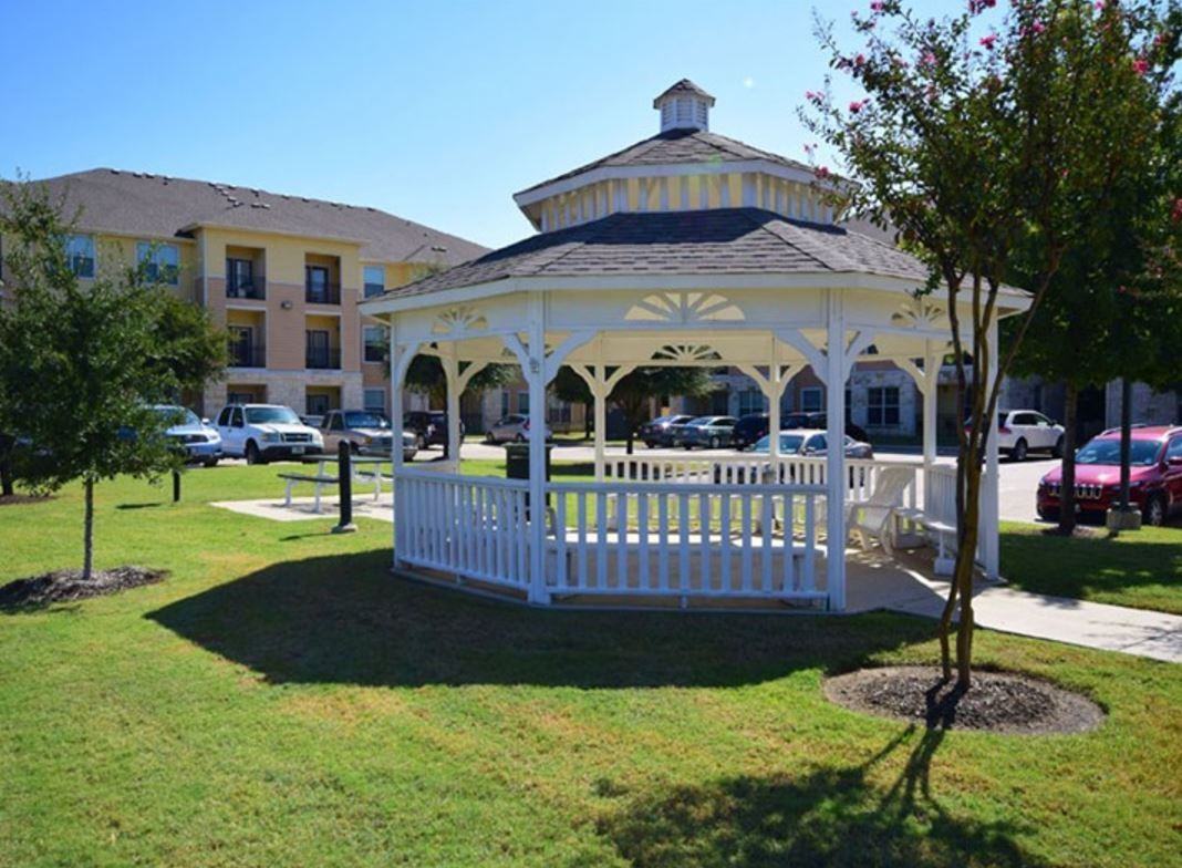 The Villas on Calloway Creek - Photo 2 of 18