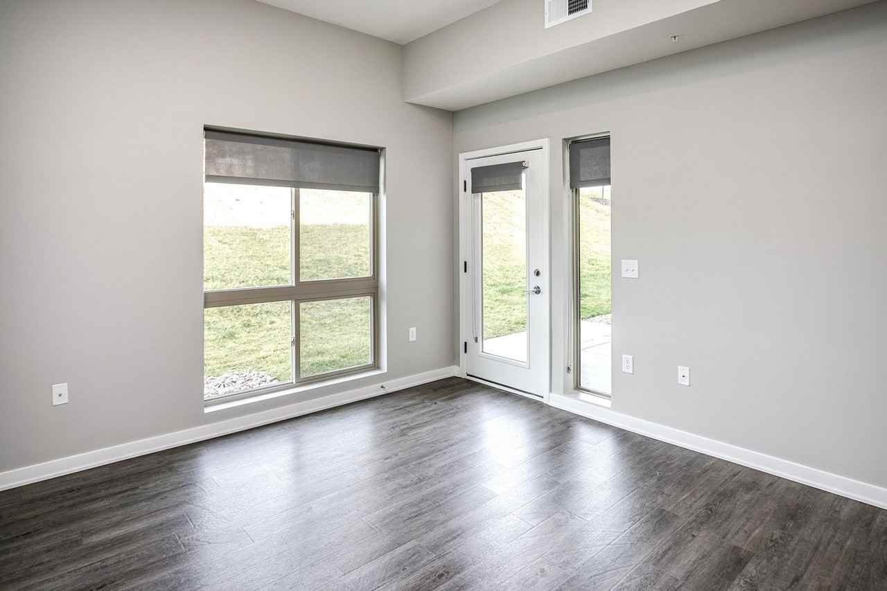 VUE178 - Photo 3 of 50