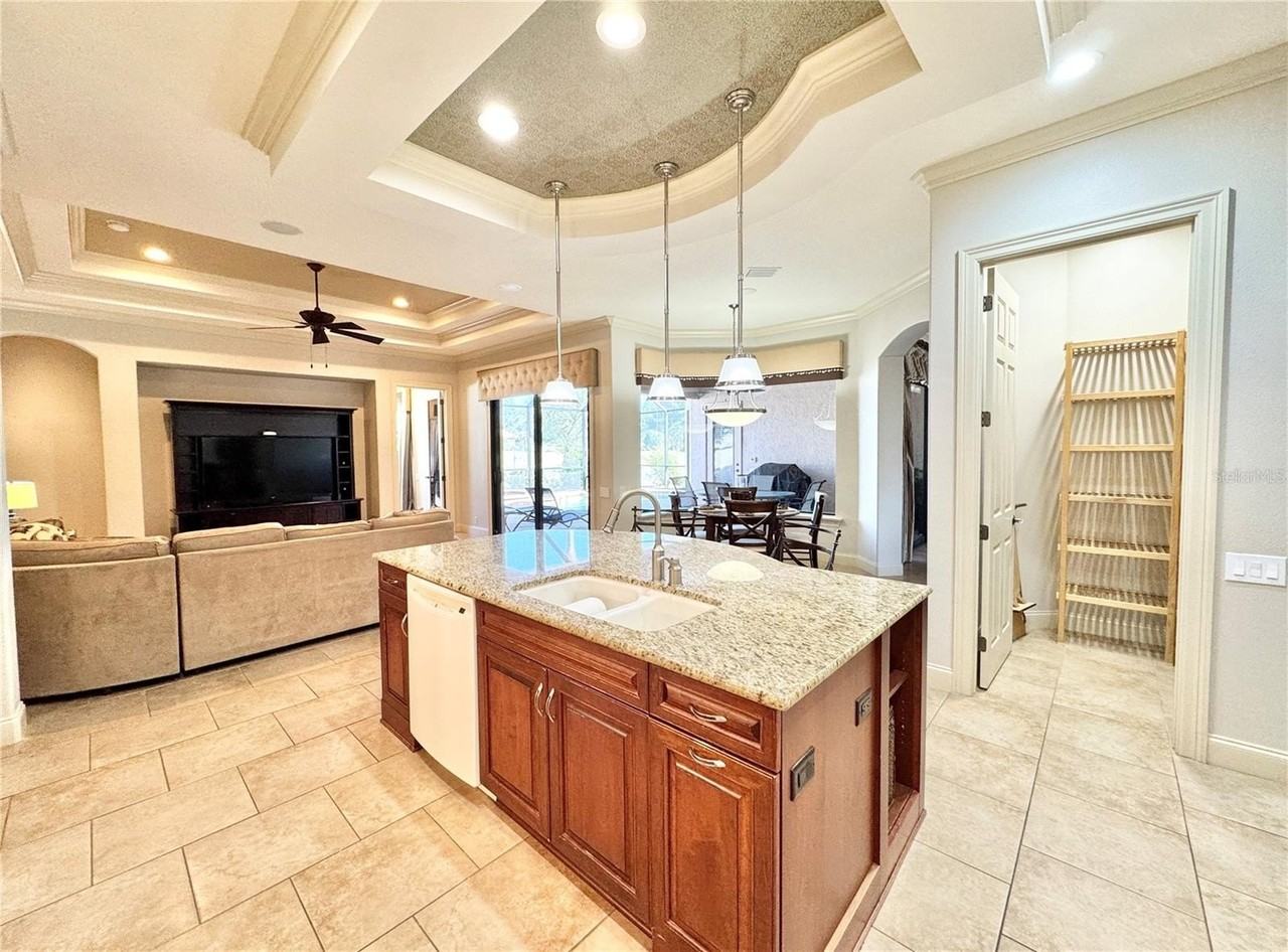 17835 Southwest 68th Place - Photo 6 of 27