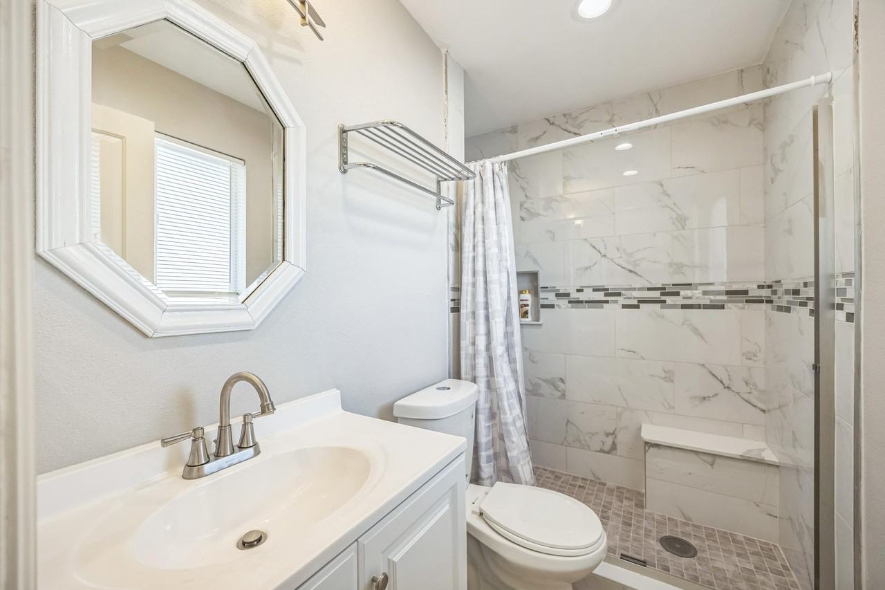 W Myrtle Ave - Photo 2 of 25