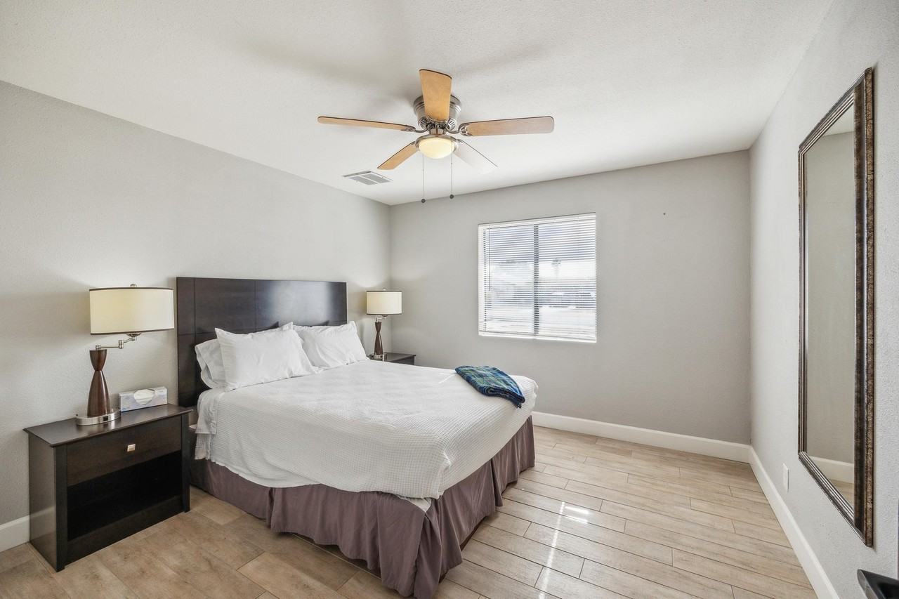 W Myrtle Ave - Photo 7 of 25