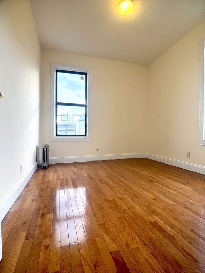 101 Audubon Ave #63 - Photo 3 of 6