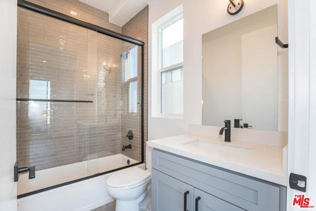 525 S Normandie Ave #529 - Photo 2 of 8