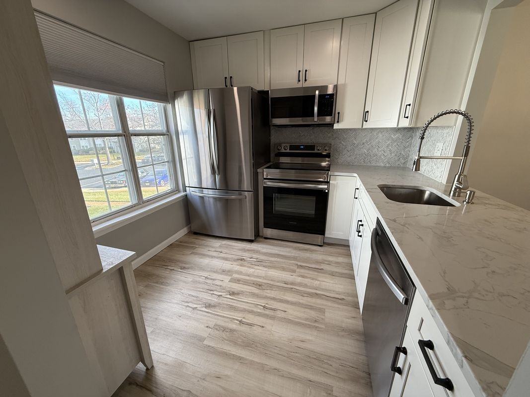 315B Delancey Pl - Photo 3 of 9