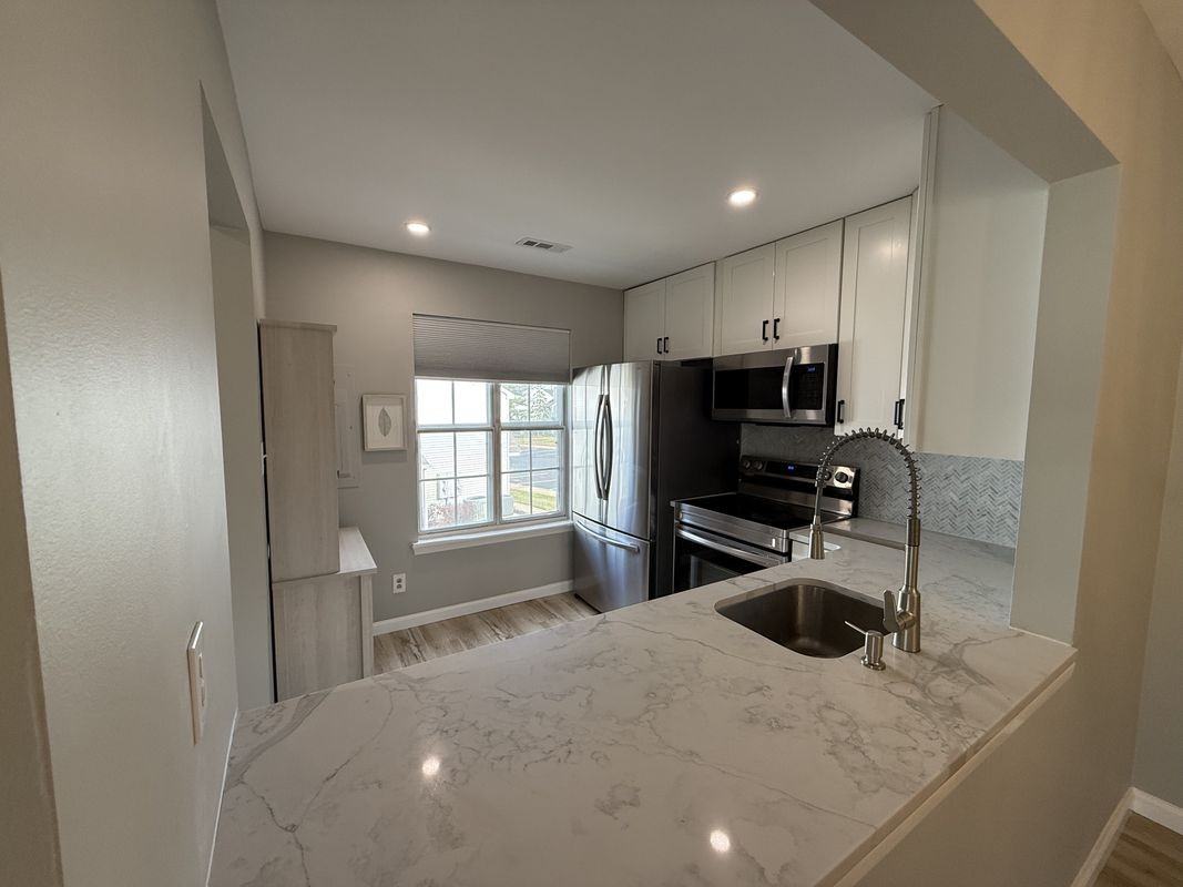 315B Delancey Pl - Photo 5 of 9