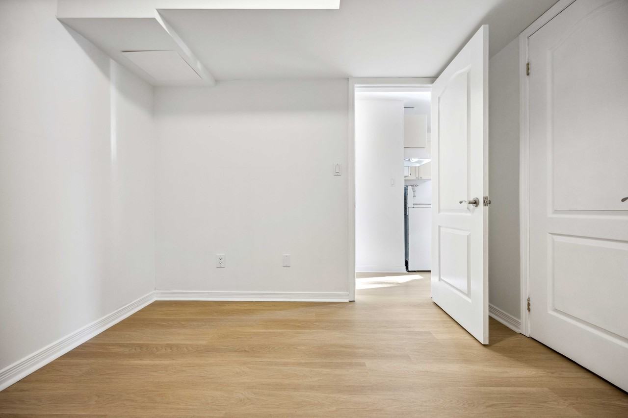 62 Dupont Street - Photo 7 of 13