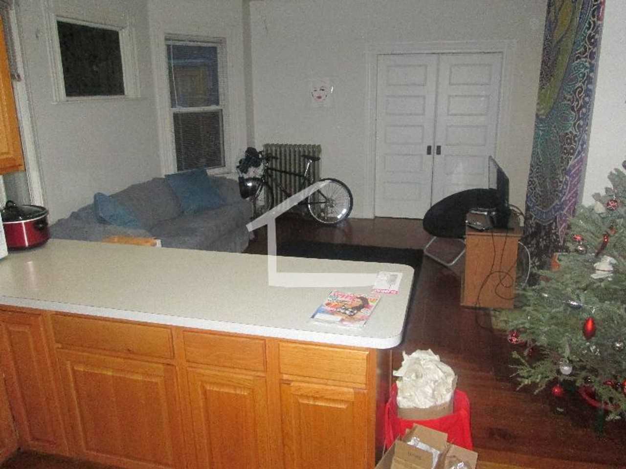 18 Greylock Rd - Photo 3 of 7