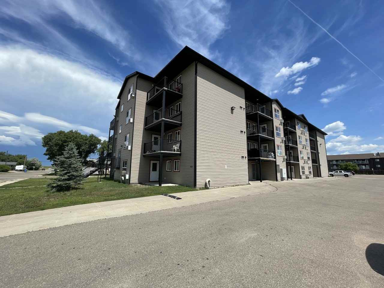 638 Isabelle St - Photo 2 of 6