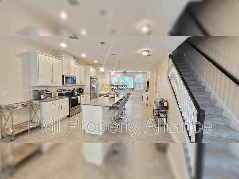 8084 Glenlloyd Ave - Photo 2 of 28