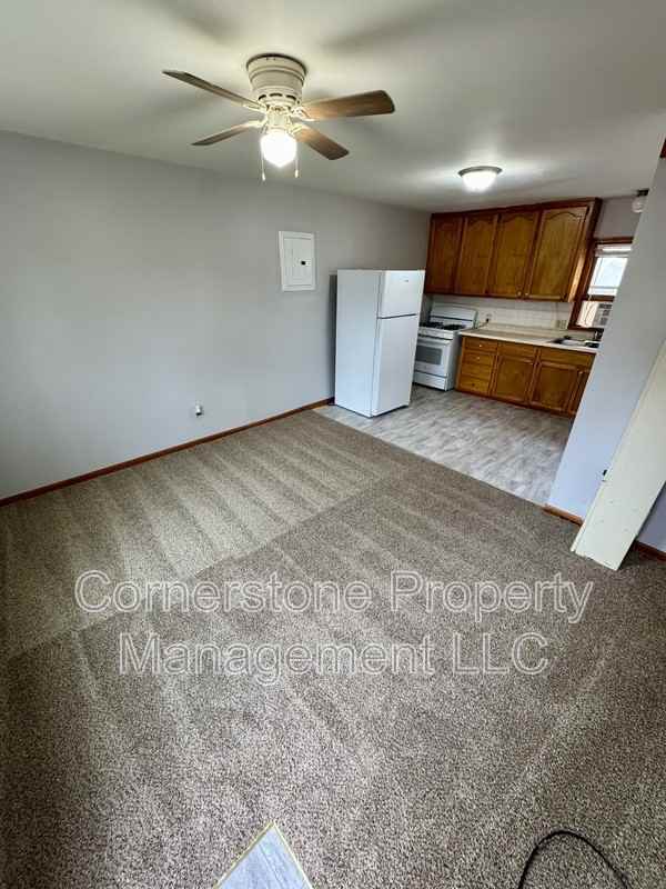 8310 Center Dr - Photo 2 of 6